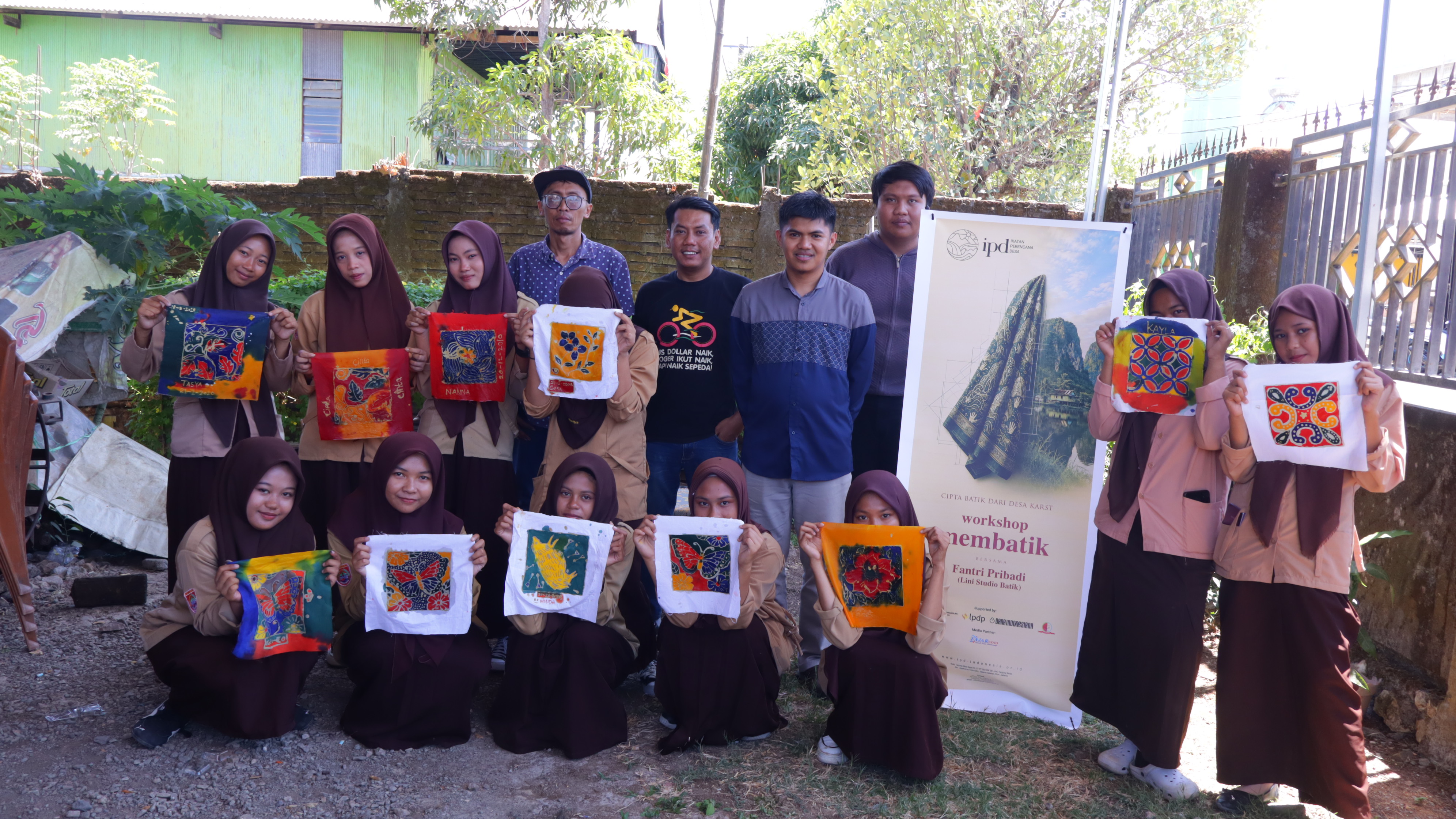 Dorong Potensi Desa, Ikatan Perencana Desa (IPD) Menggelar Workshop Membatik